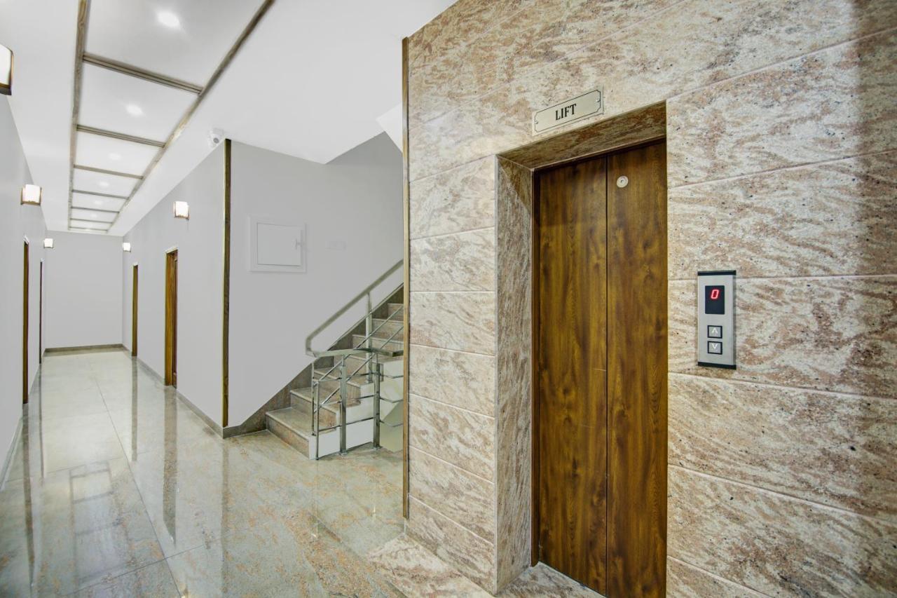Hotel Treebo Royal Salute, Zirakpur Esterno foto